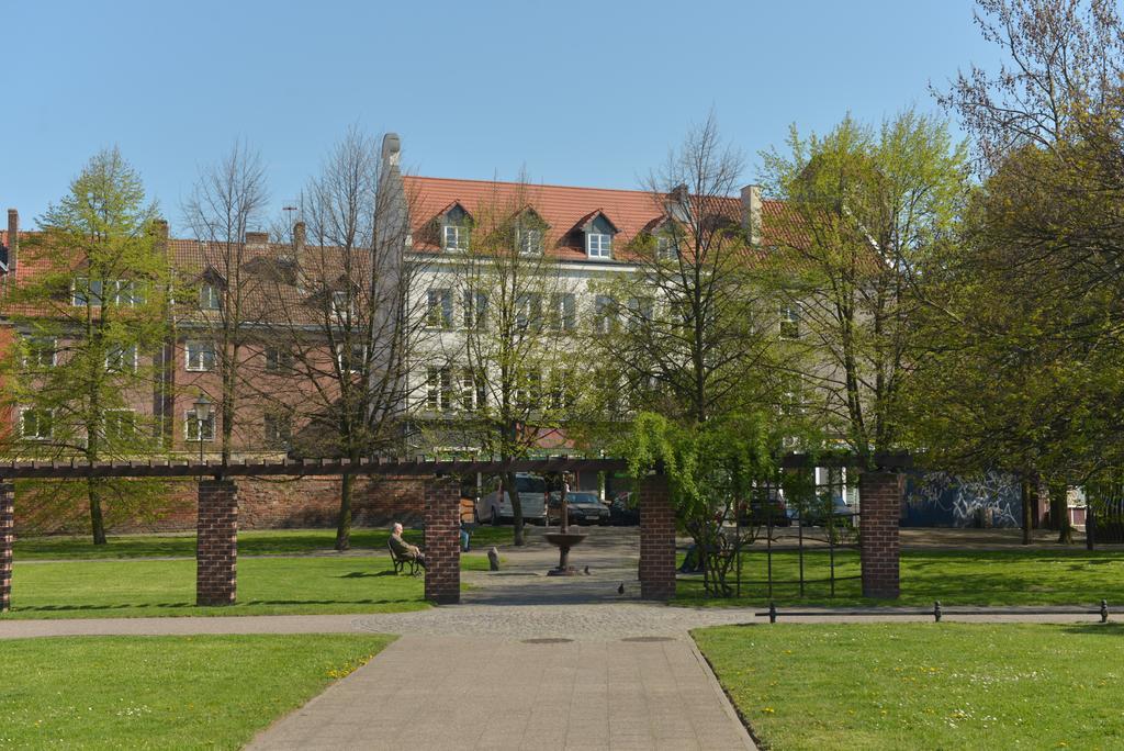 Five Point & Vandrerhjem *